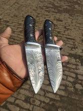 Load image into Gallery viewer, Customized   feather pattern welded Skinner knives