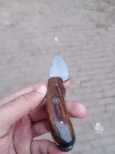 Load image into Gallery viewer, Hand made Skinner With Wood Handle.