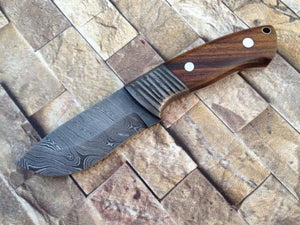 Custom handmade damascus steel knife